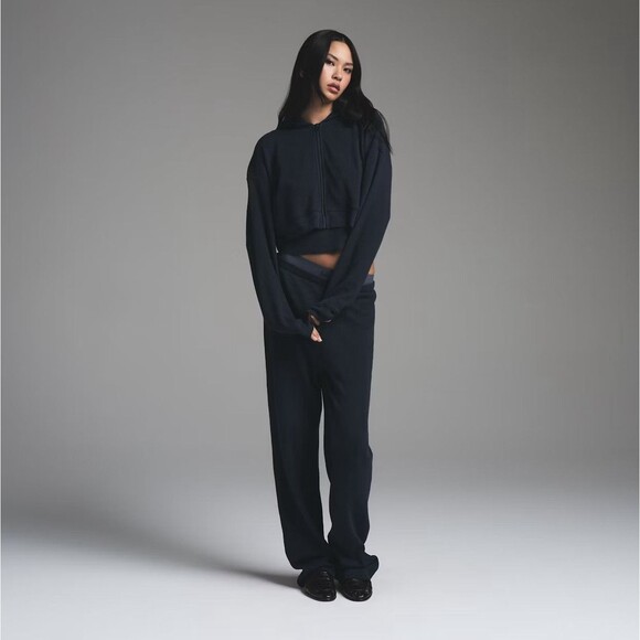 Skims Heavy Waffle Cropped Zip Up Hoodie Navy Size Large - Picture 2 of 12